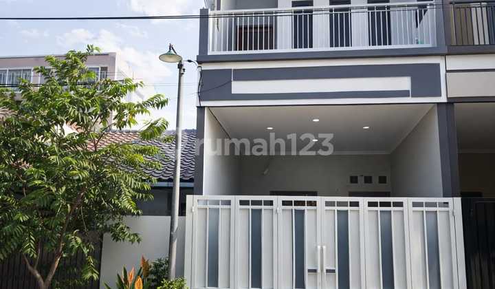 New House for Sale in Maulana Hasanudin Cluster 1