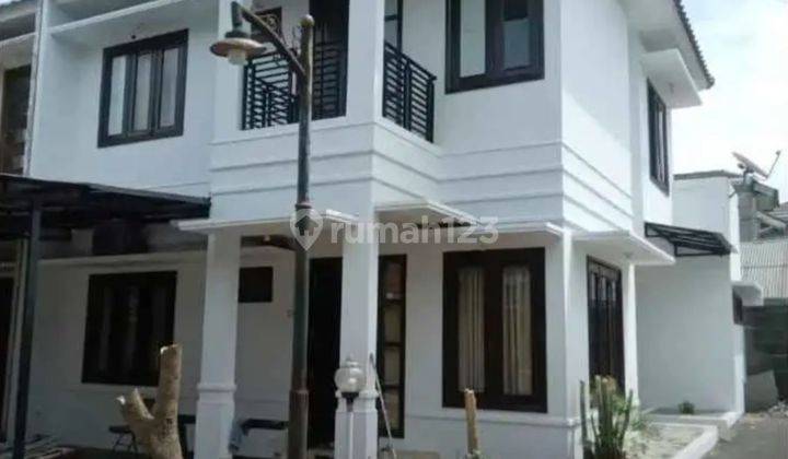 Rumah Dalam Town House Di Ragunan Pasar Minggu Jakarta Selatan
 1