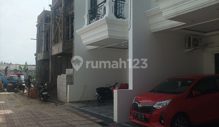 Rumah Baru Klasik Modern Mewah Dalam Komplek di Tanah Baru Depok3 - Lantai