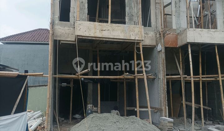 Hunian Modern dengan Desain Elegan di Jagakarsa Jakarta Selatan