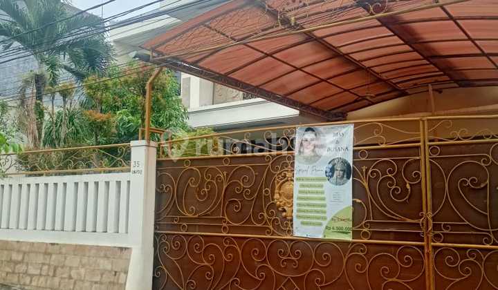 Dijual Rumah Asri Siap Huni Di Jagakarsa Jakarta Selatan (kolam Renang Pribadi)