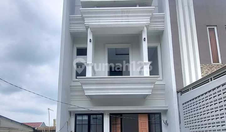 For Sale Rumah Baru Dalam Cluster Classic Style Jagakarsa Jakarta Selatan