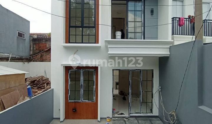Rumah Mewah Design Classic Tropical Di Lokasi Komplek Jagakarsa Jakarta Selatan