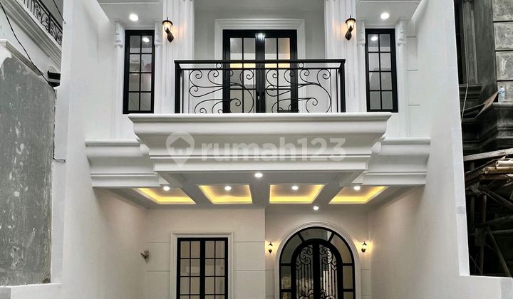 For Sale Rumah American Classic Di Cluster Pinggir Jalan Kahfi 2 Jakarta Selatan