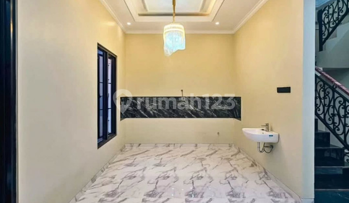 For Sale Classic Modern Di Perumahan Besar Di Jagakarsa • Jakarta Selatan 2