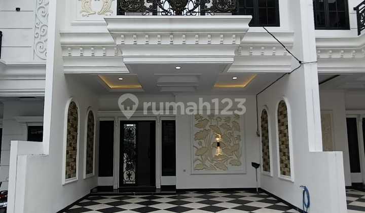 For Sale Townhouse At Jagakarsa Jakarta Selatan