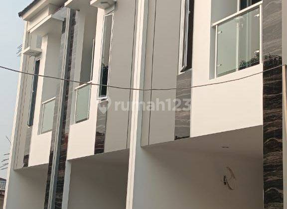 Di  rmh cantik dan mewah di jalan lio jatinegata pulo gadung 2