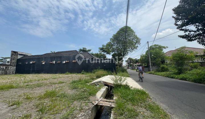 Tanah Tepi Jalan Aspal, Timur Stadion Maguwoharjo Sleman 2