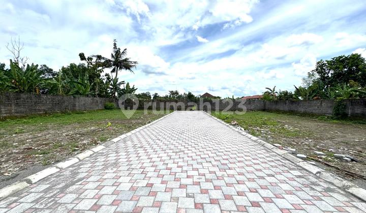 Strategic Land in the Area of Boarding Houses, Cafes, Homestays, and Culinary Center