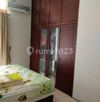 Rumah Grisenda Disewakan Hadap Taman 4