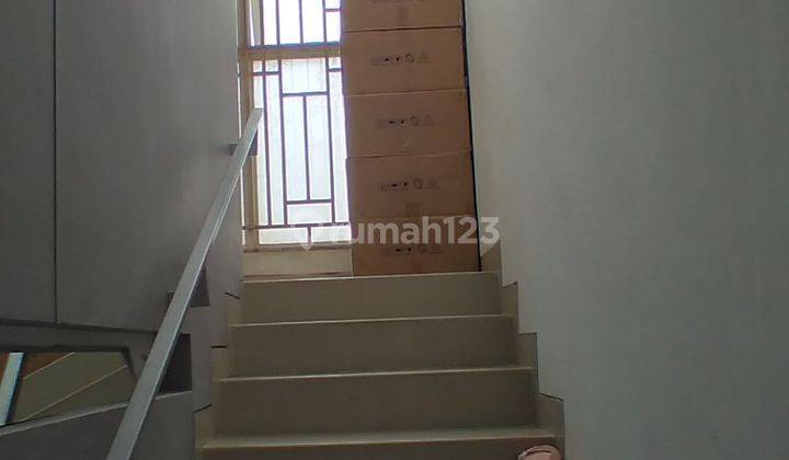 Rumah Taman Grisenda Fasad Lebar dan Nyaman Bagus 6