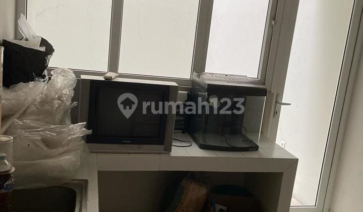 Rumah 3 lantai Bagus dengan Jalan Lebar 16