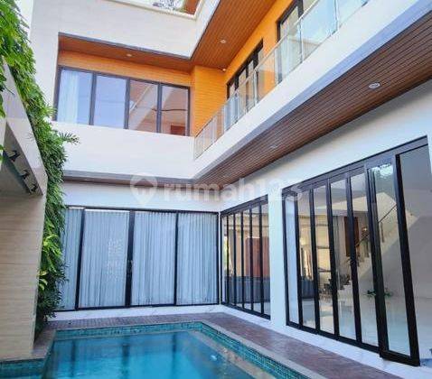 Luxury House Ready to Live in Jalan Tukad Badung, Near Renon 2