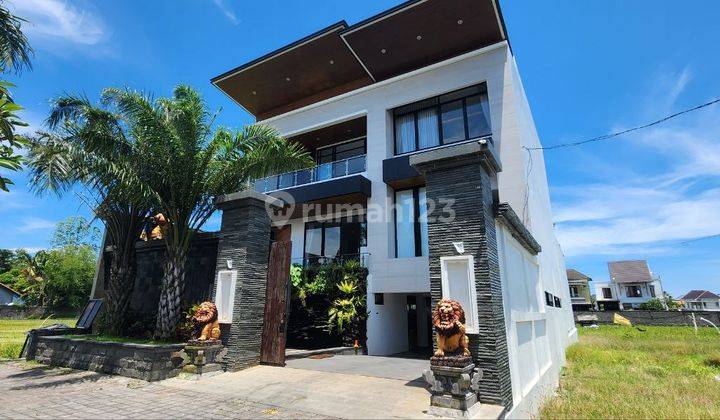 Luxury House Ready to Live in Jalan Tukad Badung, Near Renon 1