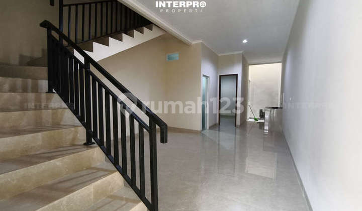 New 3-Story House for Sale in Duri Kepa, South-Facing, with SHM - 86M2 2