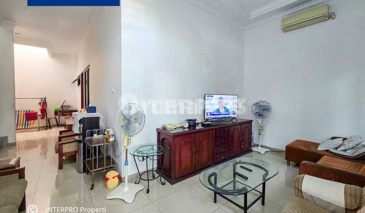 Rumah Dijual Taman Aries Depan Taman Siap Huni 2 Lantai LT 120M2