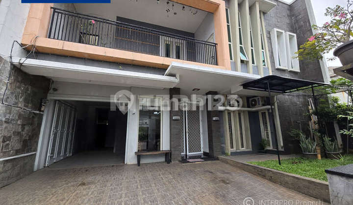 Rumah Dijual Green Garden Siap Huni 3 Lantai - LT 300M2 Rumah Dijual Green Garden Siap Huni 3 Lantai - LT 300M2