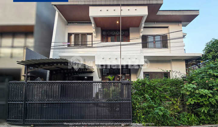 Rumah 2 Lantai Sunrise Garden Lokasi Tenang Dan Homey - LT 238m2 Rumah 2 Lantai Sunrise Garden Lokasi Tenang Dan Homey - LT 238m2