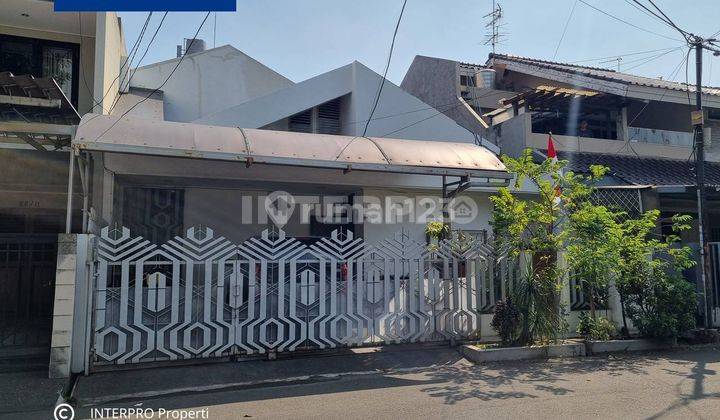 Rumah Hadap Timur Lebar 10, Taman Kedoya Baru 1