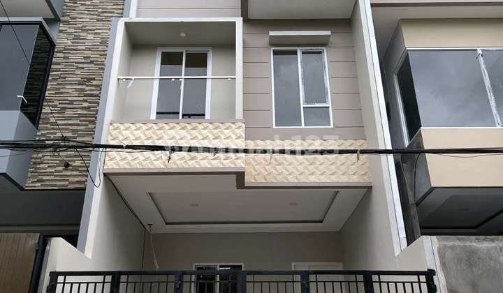 Rumah Dijual Brand New Taman Ratu 4 Lantai - LT 60m2 Rumah Dijual Brand New Taman Ratu 4 Lantai - LT 60m2