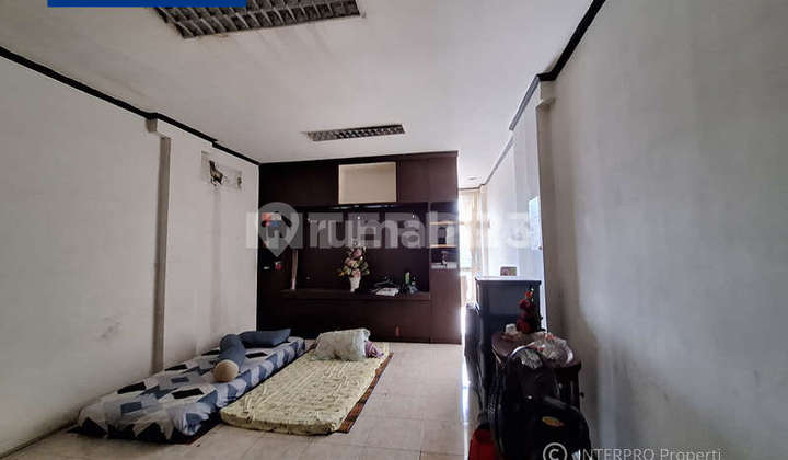Shop House for Sale in Pesanggrahan 5 Floors - Land Area 52m2 Strategic Location 2