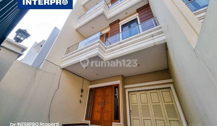 Rumah Brand New Minimalis 3 Lantai Dijual Taman Ratu Lt 96m2 2