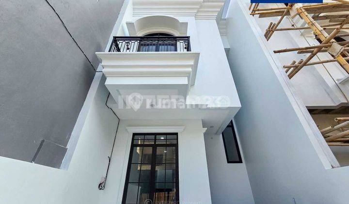 Rumah Dijual Minimalis Modern 3 Lantai Taman Ratu Lt 90m2 1