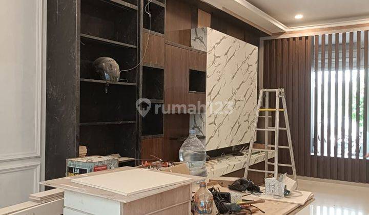 Rumah Pasadena 8x18 Full Furnish Modern Classic Brand New Gading Serpong 1