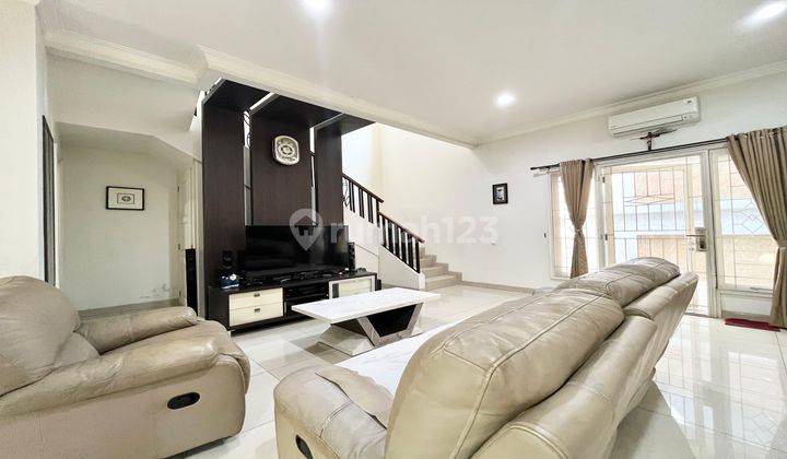 Rumah Pascal Scientia 10x18 Gading Serpong Furnish Siap Huni rapi 1