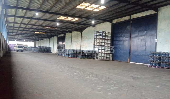 Warehouse &#43; Mount Puteri grand office