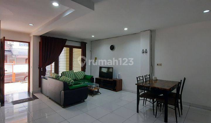 Rumah 2.5 lantai Furnished Di Kelapa Gading 1