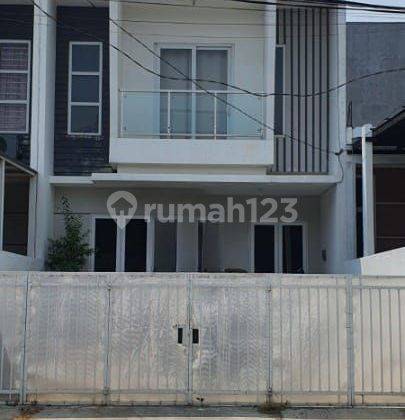 Rumah 2 Lantai di Imperial Gading 1