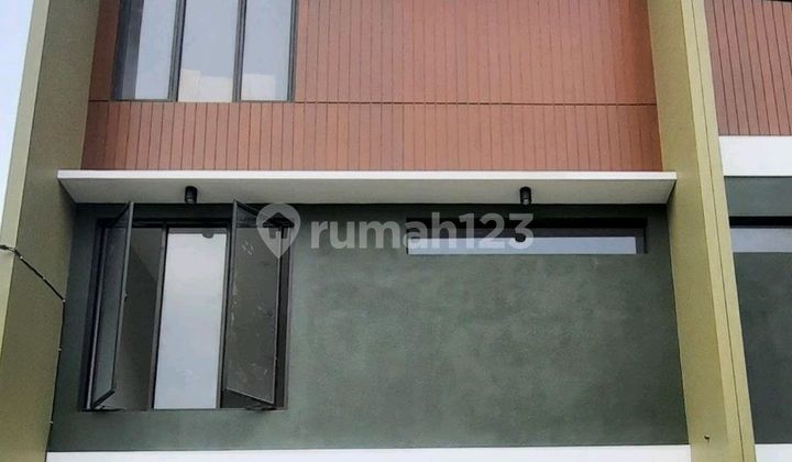 3-Story House in Kelapa Gading 3-Story House in Kelapa Gading