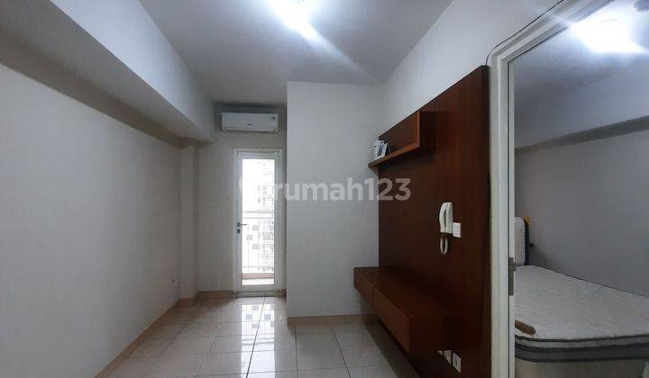 Apartemen Summarecon Bekasi - Springlake Semi Furnished 2