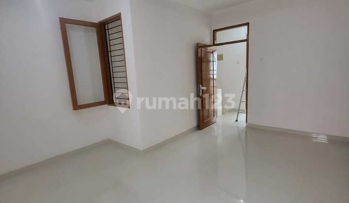 Rumah Disewakan Di Gading Arcadia (DA1201B) 2