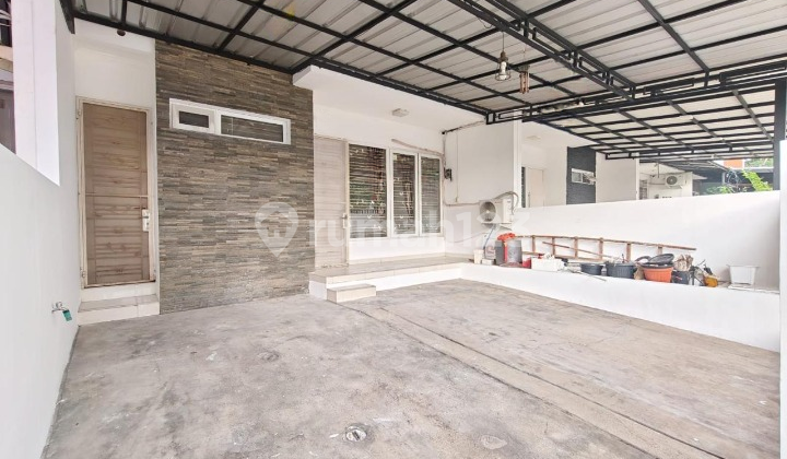 Rumah, 2 Lantai, Siap Huni Rumah, 2 Lantai, Siap Huni