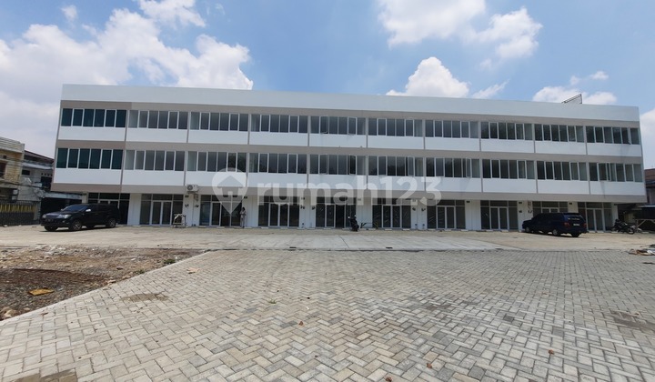 3-Story Shop House in Kelapa Gading