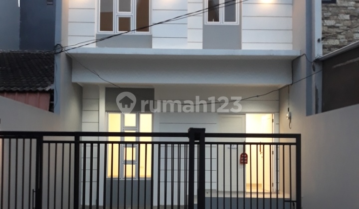 Nice Semi Furnished House with SHM in Kelapa Gading, North Jakarta