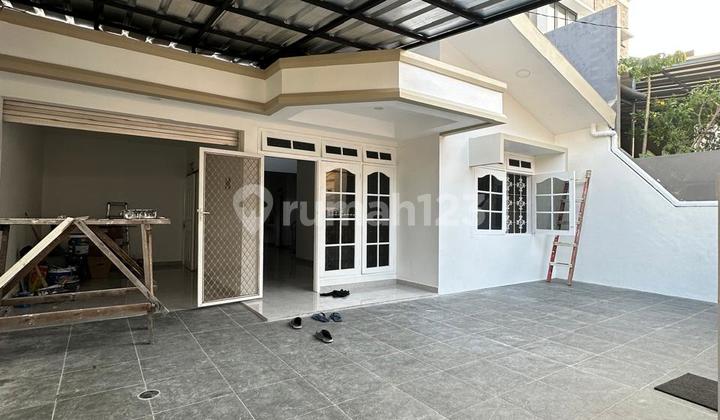 Rumah 2 Lantai Baru Renovasi di Kelapa Gading