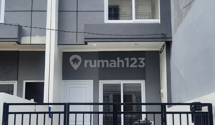 Minimalist 2-Story House Semi-Furnished Minimalist 2-Story House Semi-Furnished