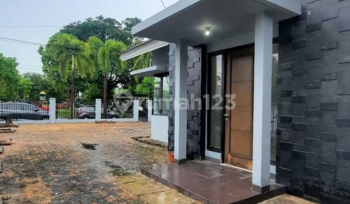 Rumah Luas Siap Huni di Aralia Harapan Indah