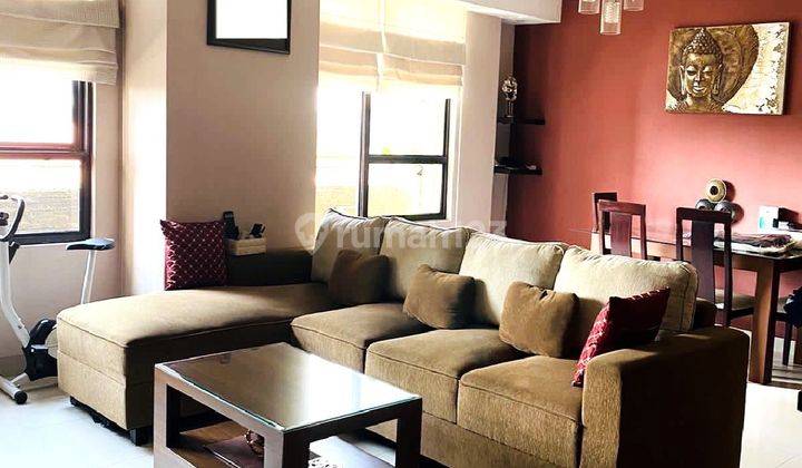 Apartment 3 BR Paladian Park Bagus Furnished 1