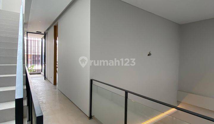 Rumah Bangunan Mandiri New 3 Lantai di Sektor 7c Gading Serpong 2