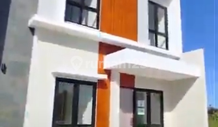 Rumah 2 Lantai Surabaya Timur " Eco Medayu" Ciamik Pool