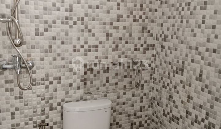 Rumah Surabaya Rungkut Wonorejo +12 Elektronik