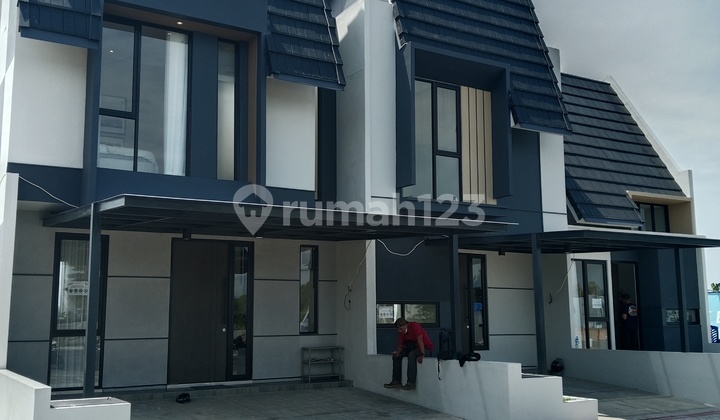 2-Storey House in Menganti Gresik with Cluster Concept