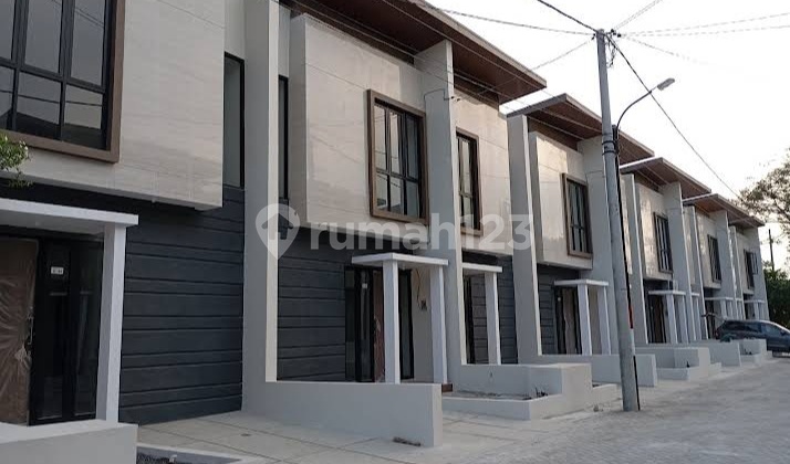 Rumah 2 Lantai Surabaya Timur * Alana Wonorejo* Ciamik Pool