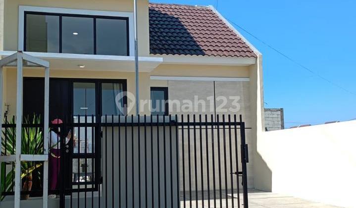 Permata Kwangsang House, 3 Bedrooms, Sedati Juanda Sidoarjo, Nice Pool 2