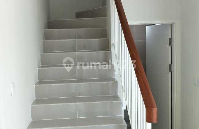 Rumah 2 Lantai Citraland Nortwes Park Surabya Barat 2
