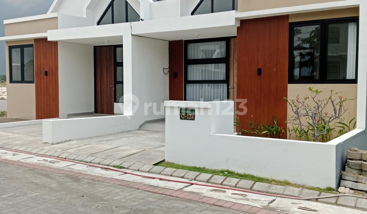 Rumah 1 Lantai Surabaya Timur Medayu *eco Wonosakti* Ciamik Pool